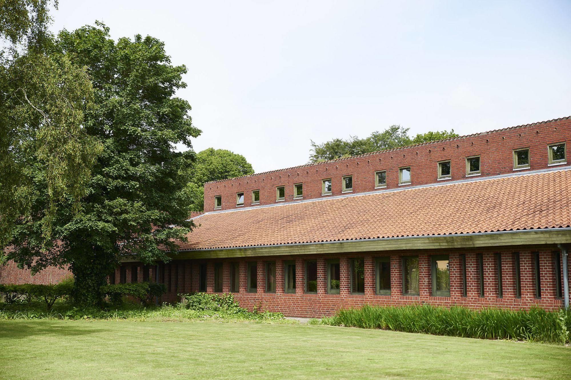Koncepthotel Oksbøl Exteriör bild